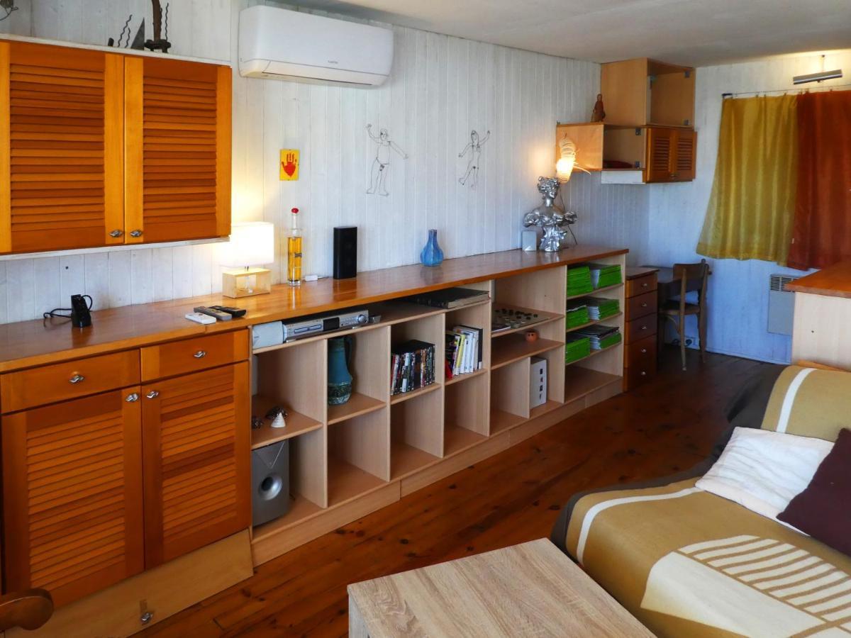 Un Chalet En Bois A La Plage Gruissan Exterior photo